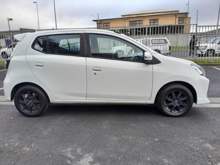 2021 TOYOTA AGYA 1.0 AT - Image 4