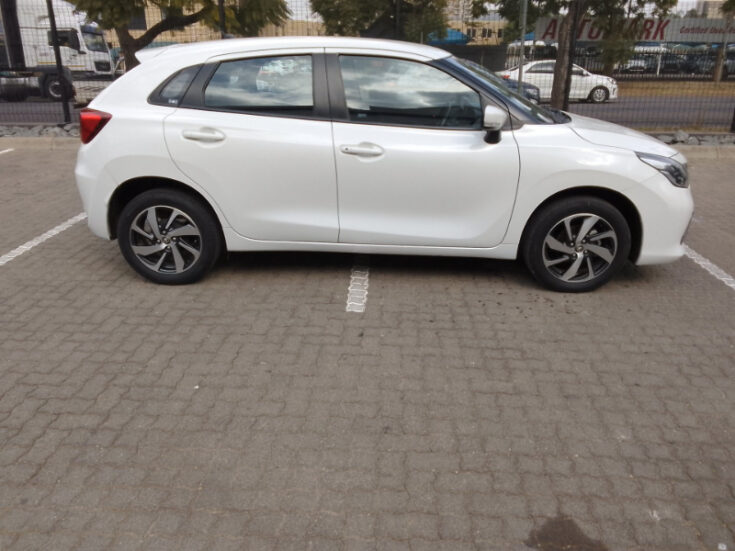 2023 TOYOTA STARLET 1.5L XS AT - Image 4