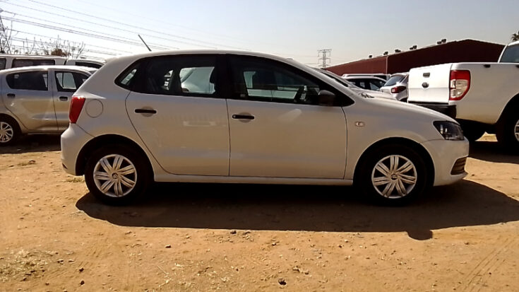 2022 VW POLO VIVO 1.4 TRENDLINE MANUAL - Image 4