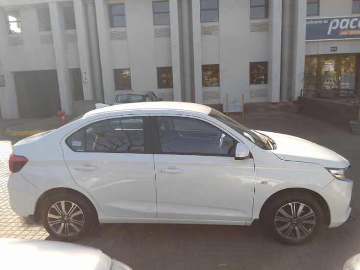 2022 HONDA AMAZE 1.2 COMFORT - Image 4