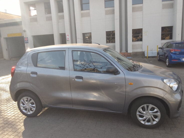 2024 TOYOTA VITZ 1.0 MANUAL - Image 4