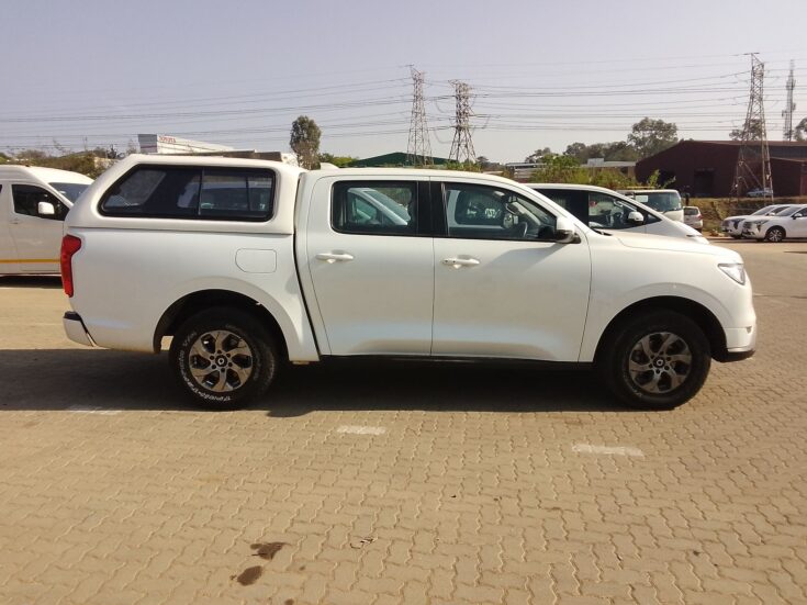 2023 GWM P-SERIES CV DCAB 2.0TD DLX 4X4 8AT - Right Side
