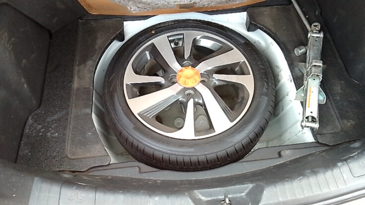 2019 TOYOTA YARIS 1.5 XS 5DR - Image 12