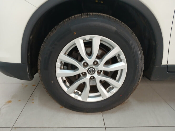 2019 NISSAN X TRAIL 2.5 ACENTA 4X4 CVT - Image 13