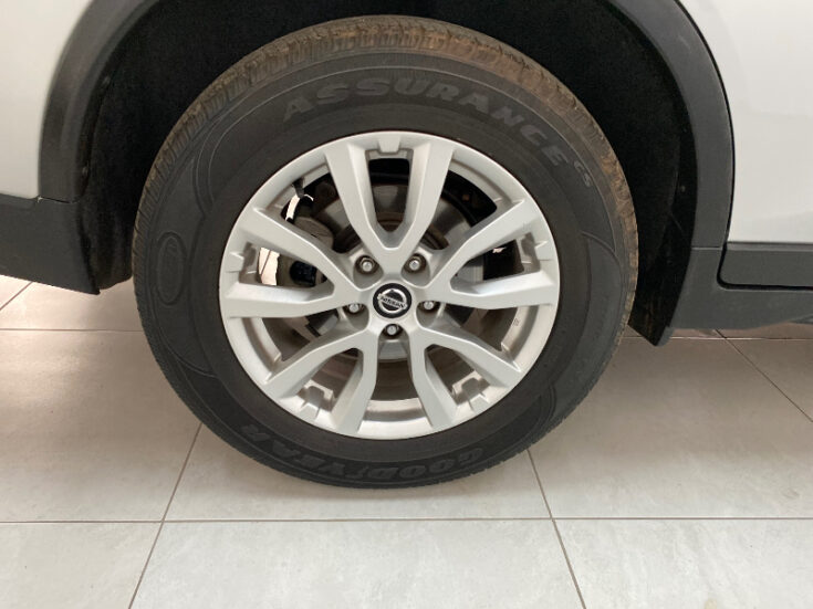 2019 NISSAN X TRAIL 2.5 ACENTA 4X4 CVT - Image 13