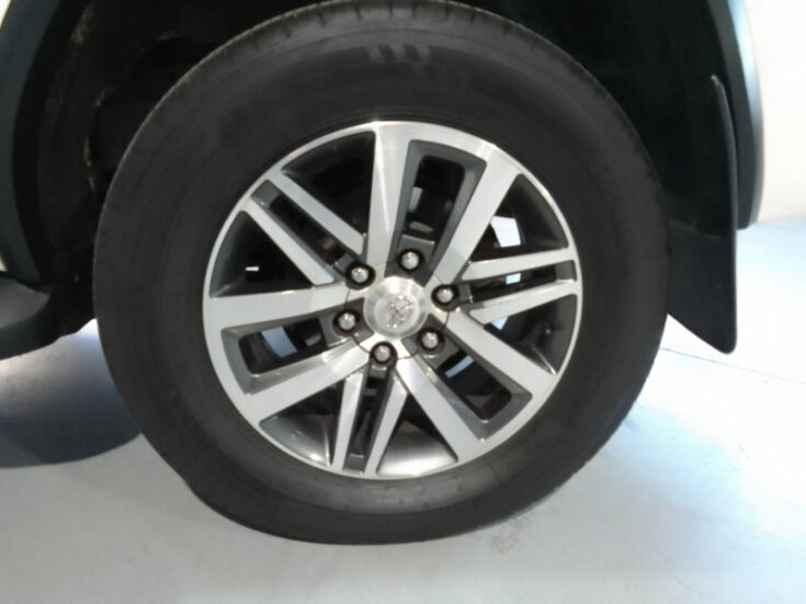 2017 TOYOTA FORTUNER 2.8GD-6 R/B - Image 13